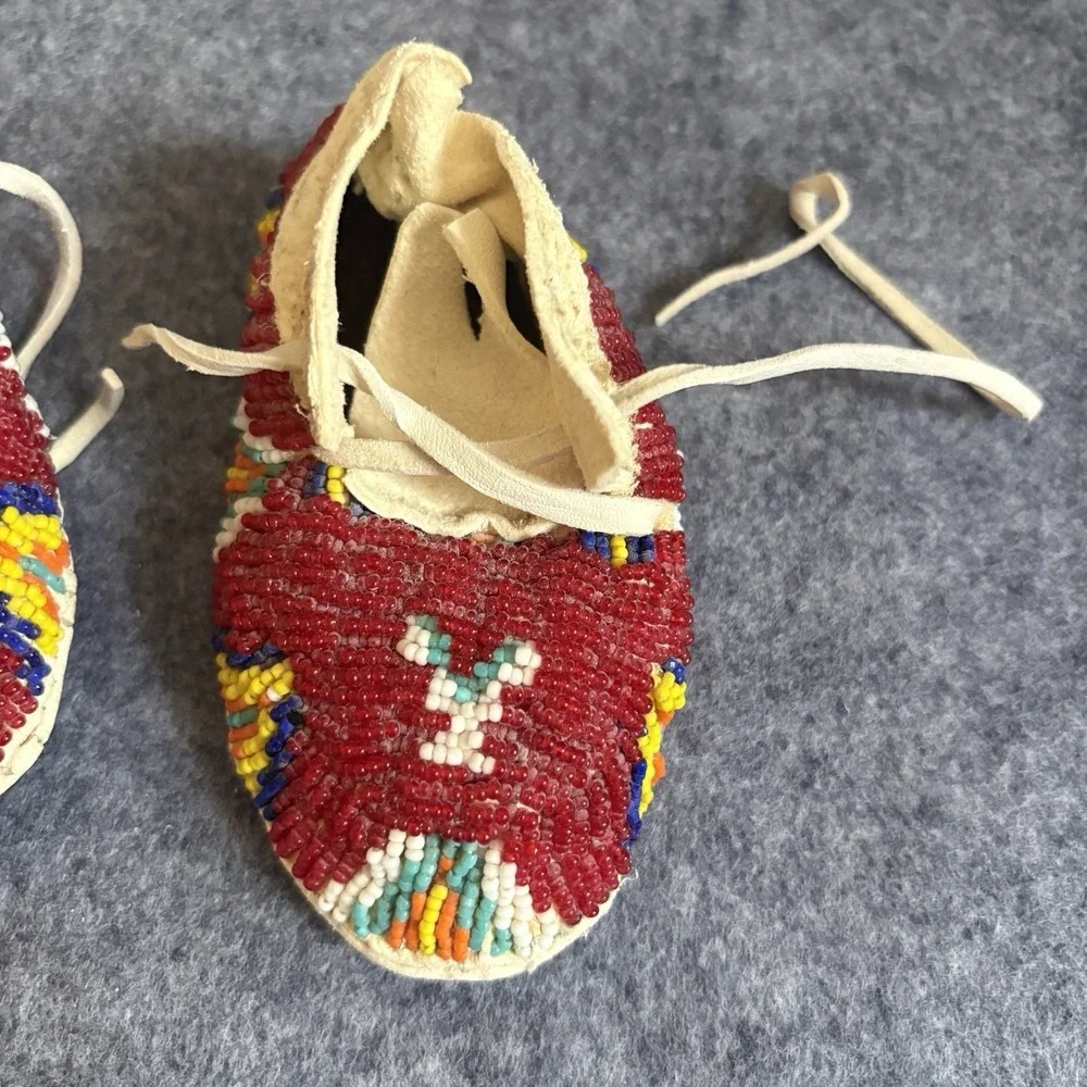 Vintage Cheyenne Moccasins Native American Infant‎ Child Size Fully Beaded Red